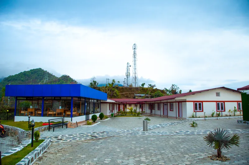 Manjari Resort — restaurant 2