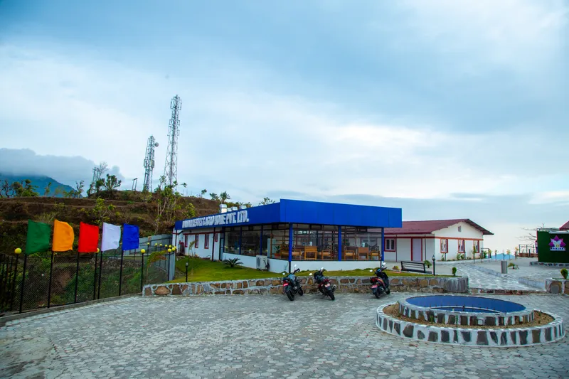Manjari Resort — restaurant 3